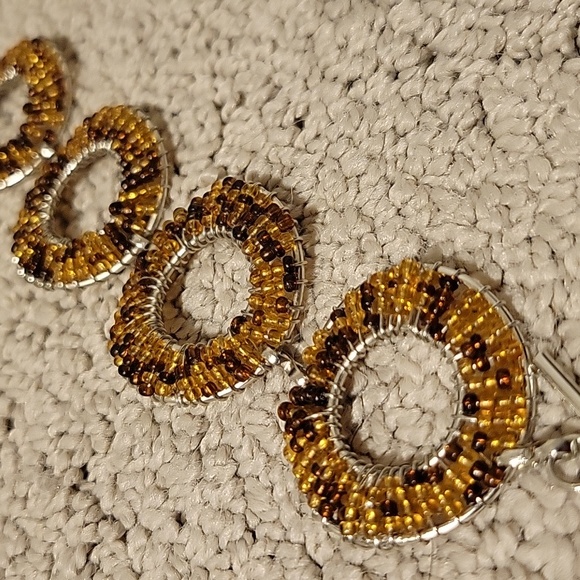 Handmade beaded bracelet - Picture 4 of 6